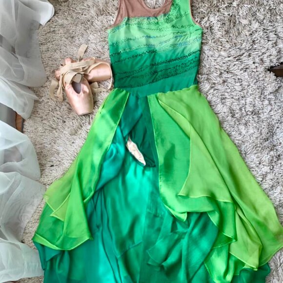 Green shadow dance dress - Picture 4 of 7